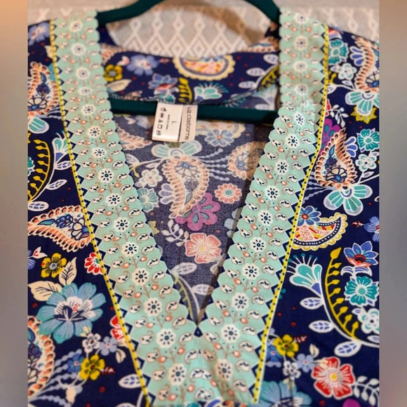 Liz Claiborne Size L Cover Up. Blue with Paisley and Floral Design. Light weight - Picture 2 of 6